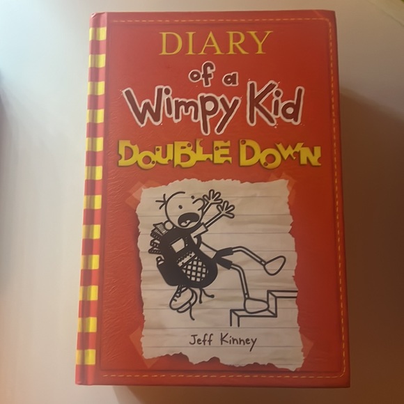 This includes Diary of a Wimpy Kid book 3,4,5,7,8,10,11,13 and the movie diary . - Picture 9 of 11